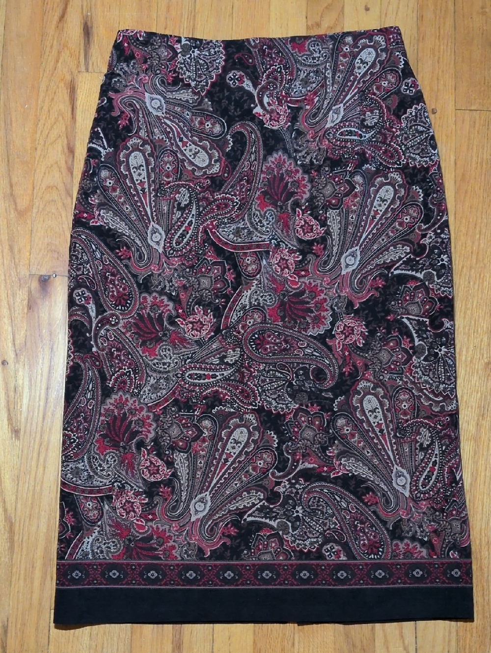 Briggs New York women's midi maxi Black and Burgundy Paisley Pencil Skirt 16W